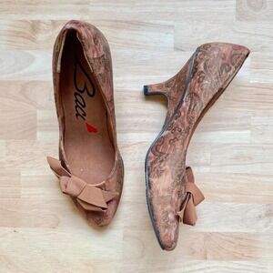 Y2K fabric paisley bow kitten heel Size 7.5